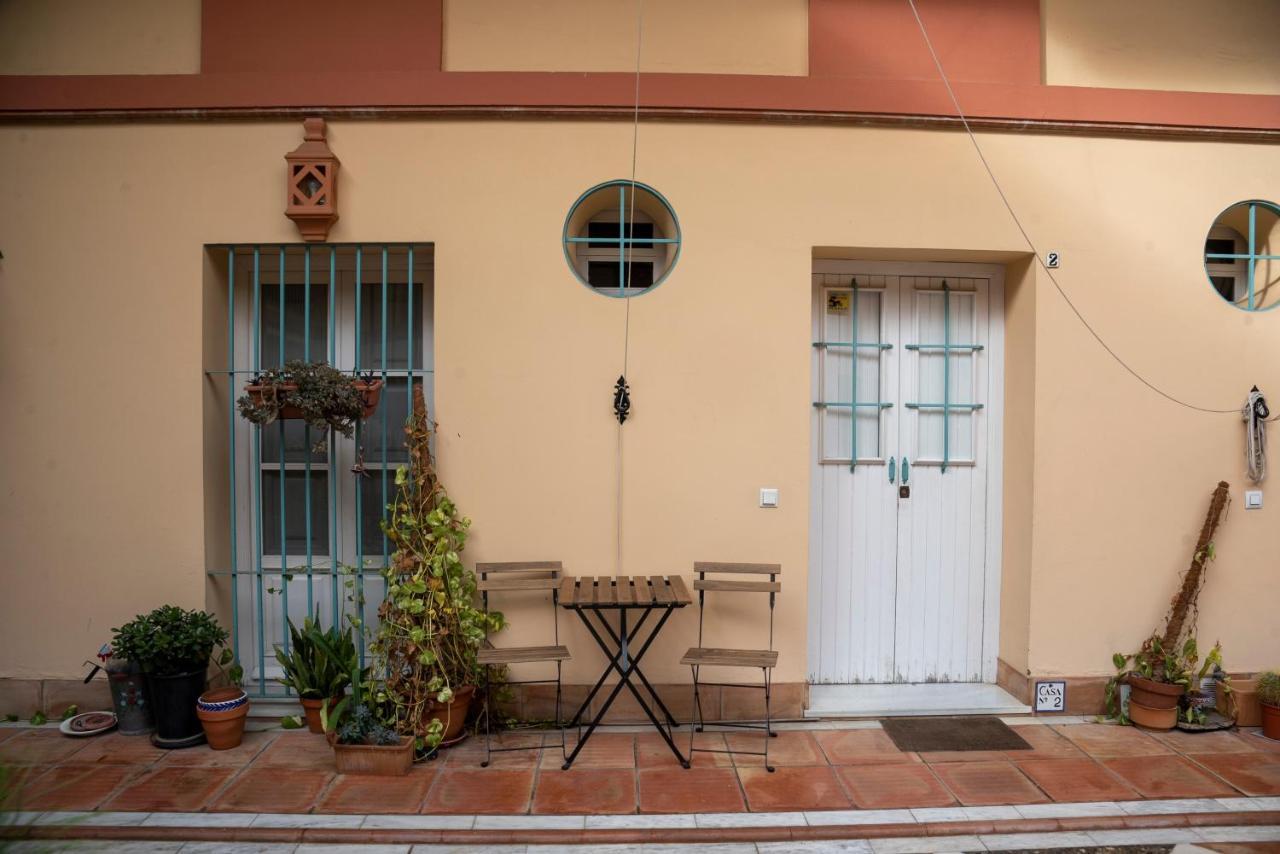 180 Home Ideal Apartamento Con Patio San Bernardo 2 Sevilla Bagian luar foto